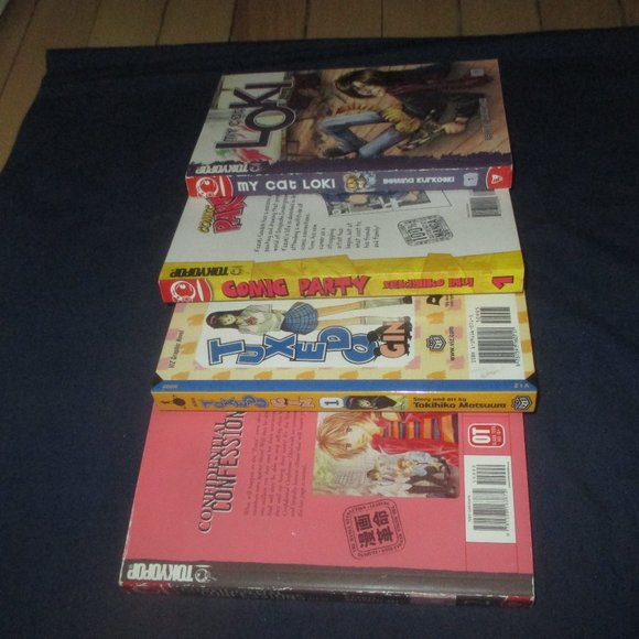 Mixed Lot of 3 Tokyopop Mangas and 1 Viz Manga in English - Picture 3 of 3
